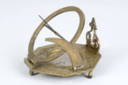 Augsburg-type sundial with case