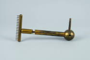 electrical comb collector