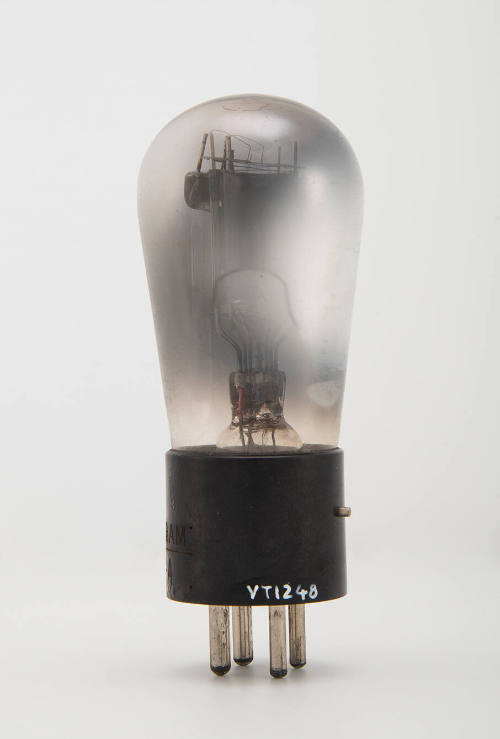 Cunningham CX112A triode tube
